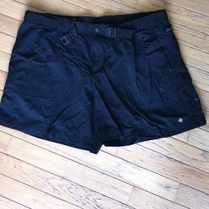 Women’s Columbia Shorts XL Black